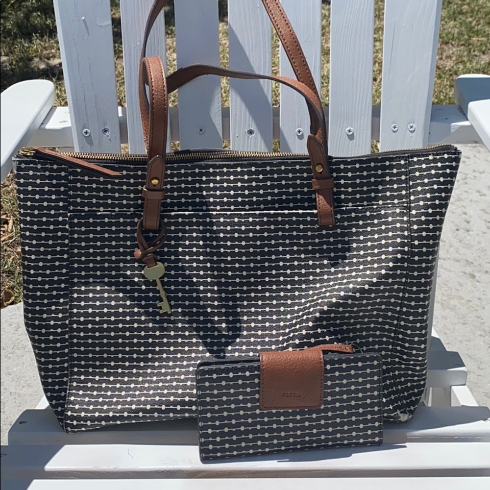 Fossil purse with matching wallet